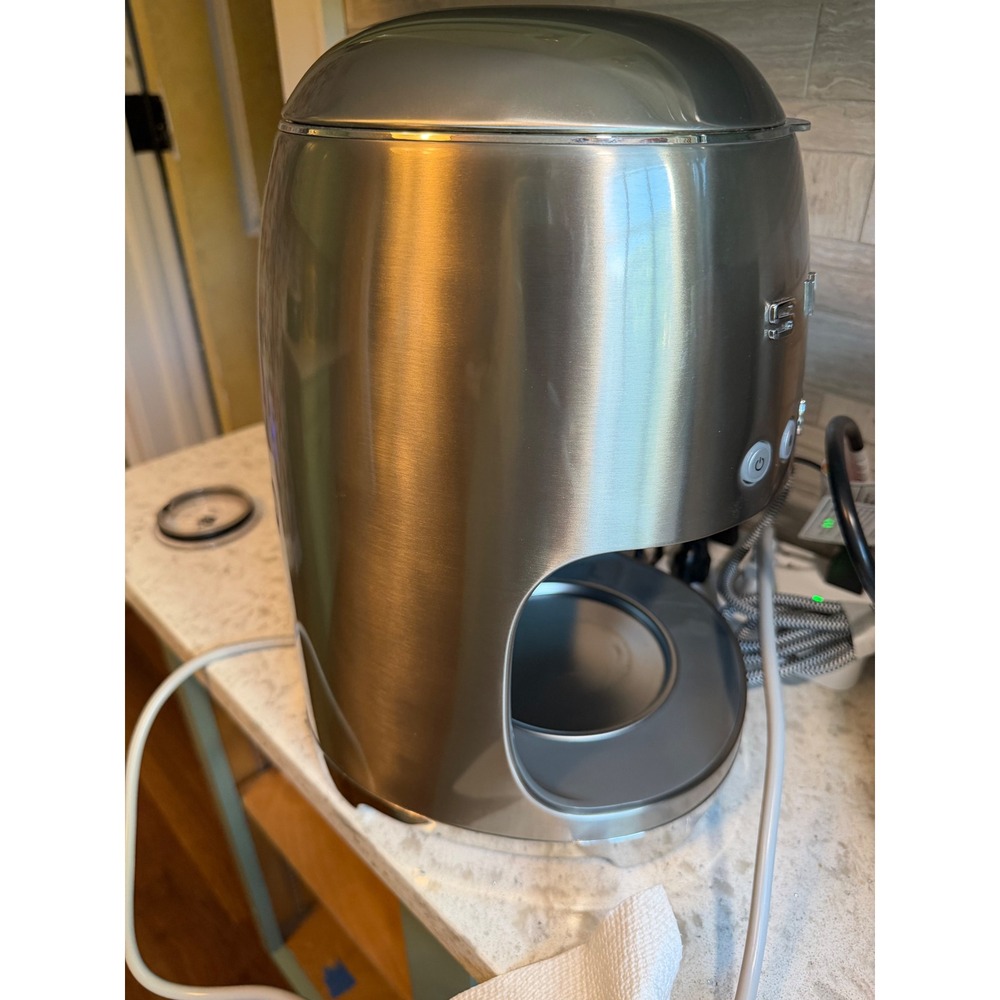 Smeg DCF02SSUS Drip Filter Coffee Machine 10 Cup Retro Stainless Steel w/ carafe - Picture 9 of 11